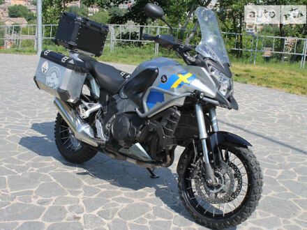 Хонда VFR 1200X Crosstourer, об'ємом двигуна 1.2 л та пробігом 51 тис. км за 12700 $, фото 1 на Automoto.ua