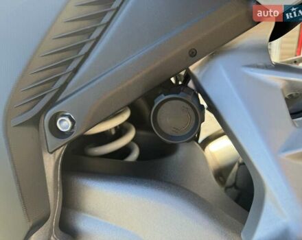 Серый Хонда VFR 1200X Crosstourer, объемом двигателя 1.24 л и пробегом 27 тыс. км за 12300 $, фото 14 на Automoto.ua