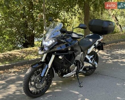 Серый Хонда VFR 1200X Crosstourer, объемом двигателя 1.24 л и пробегом 27 тыс. км за 12300 $, фото 4 на Automoto.ua