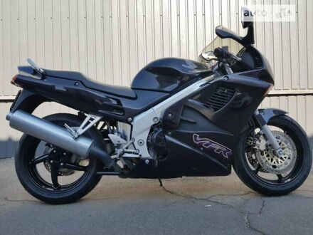Хонда VFR 750F 1996 в Чернигове на Automoto.ua Черный Хонда VFR 750F, объемом двигателя 0 л и пробегом 74 тыс. км за 3300 $, фото 1 на Automoto.ua