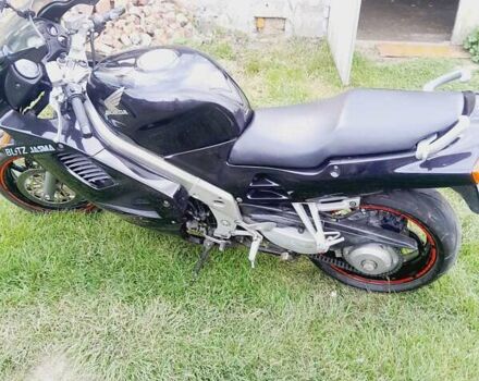 Хонда VFR 750F, объемом двигателя 0 л и пробегом 77 тыс. км за 3300 $, фото 1 на Automoto.ua