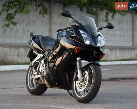 Черный Хонда VFR 800, объемом двигателя 0.8 л и пробегом 81 тыс. км за 5500 $, фото 2 на Automoto.ua