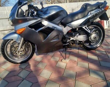 Хонда VFR 800, объемом двигателя 0.8 л и пробегом 67 тыс. км за 3800 $, фото 3 на Automoto.ua
