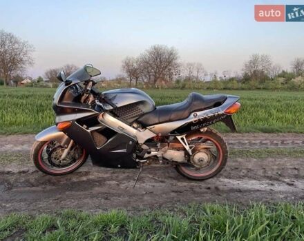 Хонда VFR 800, объемом двигателя 0.8 л и пробегом 67 тыс. км за 3800 $, фото 12 на Automoto.ua