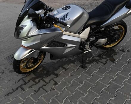 Хонда VFR 800, об'ємом двигуна 0.8 л та пробігом 0 тис. км за 4600 $, фото 3 на Automoto.ua