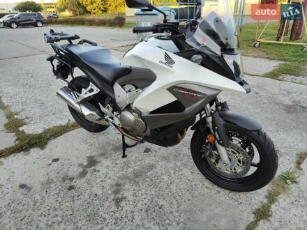 Білий Хонда VFR 800X Crossrunner, об'ємом двигуна 0.8 л та пробігом 30 тис. км за 7700 $, фото 1 на Automoto.ua