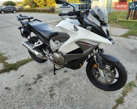 Белый Хонда VFR 800X Crossrunner, объемом двигателя 0.8 л и пробегом 30 тыс. км за 7700 $, фото 1 на Automoto.ua