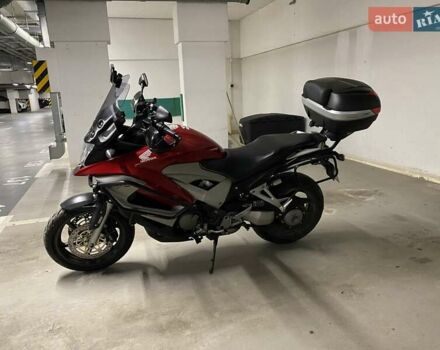 Красный Хонда VFR 800X Crossrunner, объемом двигателя 0.78 л и пробегом 50 тыс. км за 9000 $, фото 5 на Automoto.ua