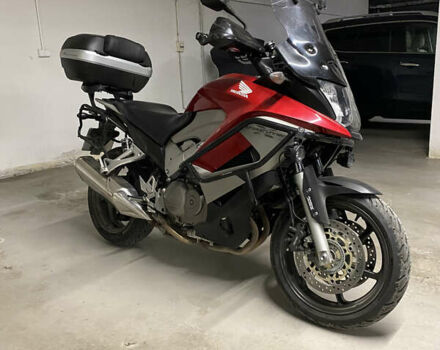 Красный Хонда VFR 800X Crossrunner, объемом двигателя 0.78 л и пробегом 50 тыс. км за 9000 $, фото 4 на Automoto.ua