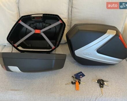 Красный Хонда VFR 800X Crossrunner, объемом двигателя 0.78 л и пробегом 50 тыс. км за 9000 $, фото 10 на Automoto.ua