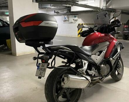 Красный Хонда VFR 800X Crossrunner, объемом двигателя 0.78 л и пробегом 50 тыс. км за 9000 $, фото 3 на Automoto.ua