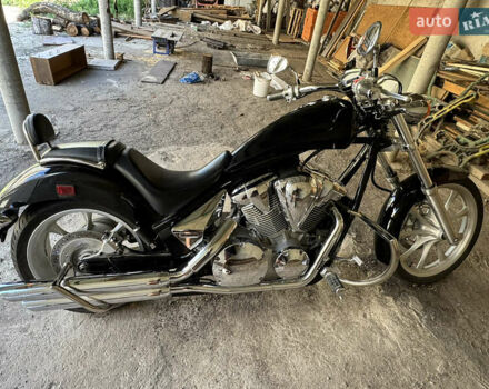 Хонда VT 1300CX Fury 2014 в Одессе на Automoto.ua Черный Хонда VT 1300CX Fury, объемом двигателя 1.3 л и пробегом 1 тыс. км за 9000 $, фото 1 на Automoto.ua