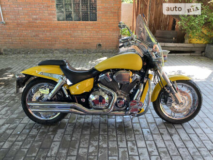 Хонда VTX 1800F 2005 в Харькове на Automoto.ua Желтый Хонда VTX 1800F, объемом двигателя 0 л и пробегом 37 тыс. км за 8500 $, фото 1 на Automoto.ua