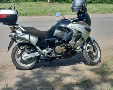 Хонда Варадеро, объемом двигателя 1 л и пробегом 0 тыс. км за 4400 $, фото 6 на Automoto.ua