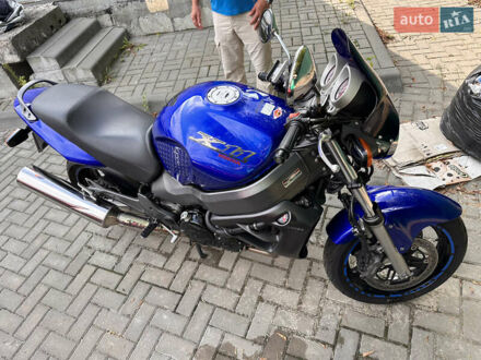 Хонда X-Eleven 1100 2001 у Києві на Automoto.ua Синій Хонда X-Eleven 1100, об'ємом двигуна 1 л та пробігом 38 тис. км за 6000 $, фото 1 на Automoto.ua