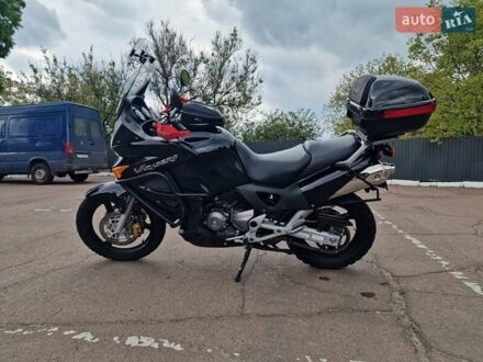 Хонда XL 1000V Varadero 2006 у Чернігові на Automoto.ua Чорний Хонда XL 1000V Varadero, об'ємом двигуна 1 л та пробігом 66 тис. км за 5350 $, фото 1 на Automoto.ua