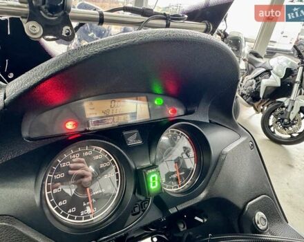 Хонда XL 1000V Varadero, об'ємом двигуна 1 л та пробігом 48 тис. км за 6999 $, фото 15 на Automoto.ua