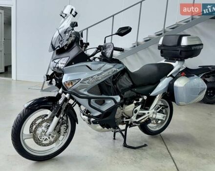 Хонда XL 1000V Varadero, об'ємом двигуна 1 л та пробігом 48 тис. км за 6999 $, фото 5 на Automoto.ua