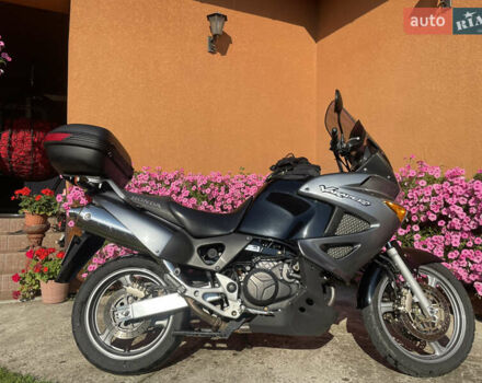 Серый Хонда XL 1000V Varadero, объемом двигателя 1 л и пробегом 42 тыс. км за 4800 $, фото 5 на Automoto.ua