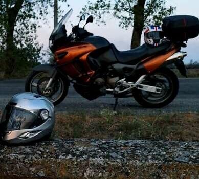 Помаранчевий Хонда XL 1000V Varadero, об'ємом двигуна 1 л та пробігом 74 тис. км за 4700 $, фото 4 на Automoto.ua