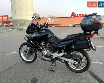 Хонда XL 650V Transalp 2000 в Житомире на Automoto.ua Черный Хонда XL 650V Transalp, объемом двигателя 0.65 л и пробегом 68 тыс. км за 3700 $, фото 9 на Automoto.ua