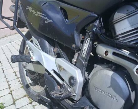 Черный Хонда XL 650V Transalp, объемом двигателя 0.65 л и пробегом 67 тыс. км за 3700 $, фото 6 на Automoto.ua