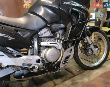 Хонда XL 650V Transalp 2001 в Вышгороде на Automoto.ua Черный Хонда XL 650V Transalp, объемом двигателя 0.65 л и пробегом 78 тыс. км за 3900 $, фото 5 на Automoto.ua