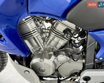 Хонда XL 650V Transalp, объемом двигателя 0.65 л и пробегом 47 тыс. км за 4299 $, фото 12 на Automoto.ua