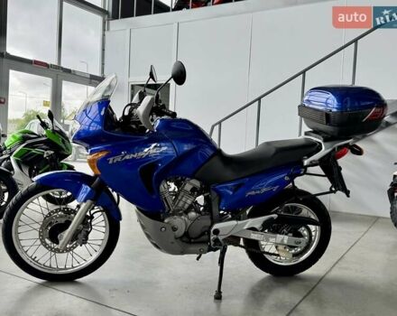 Хонда XL 650V Transalp, объемом двигателя 0.65 л и пробегом 47 тыс. км за 4299 $, фото 3 на Automoto.ua