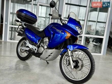 Хонда XL 650V Transalp 2001 у Хмельницькому на Automoto.ua Хонда XL 650V Transalp, об'ємом двигуна 0.65 л та пробігом 47 тис. км за 4299 $, фото 1 на Automoto.ua