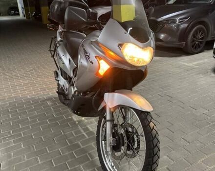 Серый Хонда XL 650V Transalp, объемом двигателя 0.65 л и пробегом 59 тыс. км за 3700 $, фото 10 на Automoto.ua