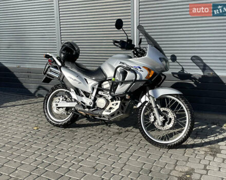 Хонда XL 650V Transalp 2001 в Львове на Automoto.ua Серый Хонда XL 650V Transalp, объемом двигателя 0.65 л и пробегом 68 тыс. км за 4600 $, фото 4 на Automoto.ua