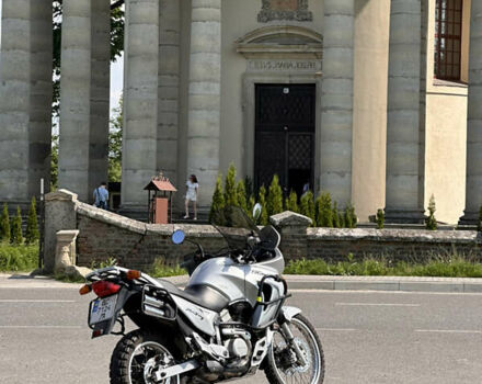 Хонда XL 650V Transalp 2001 в Львове на Automoto.ua Серый Хонда XL 650V Transalp, объемом двигателя 0.65 л и пробегом 68 тыс. км за 4600 $, фото 2 на Automoto.ua