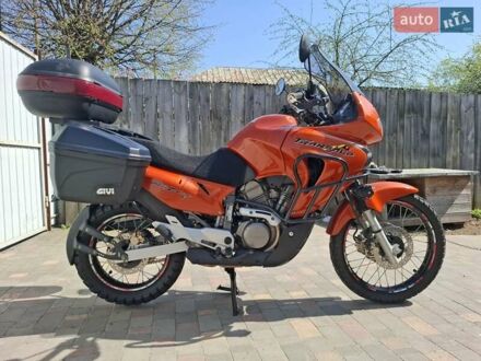 Хонда XL 650V Transalp 2006 в Глухове на Automoto.ua Оранжевый Хонда XL 650V Transalp, объемом двигателя 0.65 л и пробегом 54 тыс. км за 4400 $, фото 1 на Automoto.ua