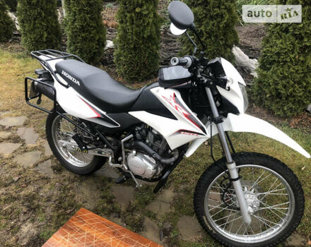 Білий Хонда XR 150L, об'ємом двигуна 0.15 л та пробігом 7 тис. км за 1550 $, фото 1 на Automoto.ua