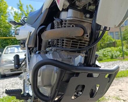 Белый Хонда XR 150L, объемом двигателя 0 л и пробегом 12 тыс. км за 2100 $, фото 4 на Automoto.ua