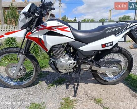 Белый Хонда XR 150L, объемом двигателя 0 л и пробегом 12 тыс. км за 2100 $, фото 3 на Automoto.ua