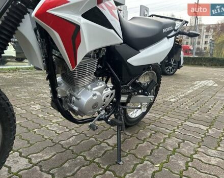 Белый Хонда XR 150L, объемом двигателя 0.15 л и пробегом 1 тыс. км за 2100 $, фото 6 на Automoto.ua