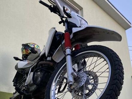 Белый Хонда XR 150L, объемом двигателя 0 л и пробегом 30 тыс. км за 2449 $, фото 1 на Automoto.ua
