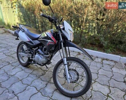Хонда XR 150L 2014 в Львове на Automoto.ua Черный Хонда XR 150L, объемом двигателя 0.15 л и пробегом 3 тыс. км за 2000 $, фото 19 на Automoto.ua