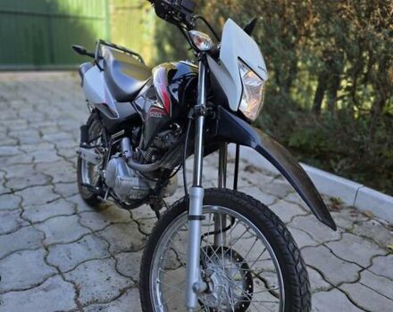 Черный Хонда XR 150L, объемом двигателя 0.15 л и пробегом 3 тыс. км за 2000 $, фото 1 на Automoto.ua
