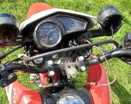 Червоний Хонда XR 150L, об'ємом двигуна 0 л та пробігом 12 тис. км за 2050 $, фото 5 на Automoto.ua