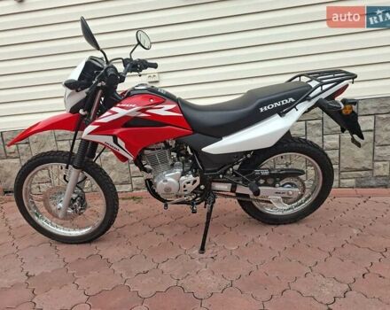 Красный Хонда XR 150L, объемом двигателя 0.15 л и пробегом 2 тыс. км за 2400 $, фото 26 на Automoto.ua