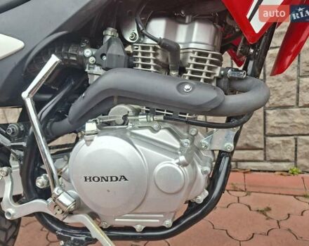 Красный Хонда XR 150L, объемом двигателя 0.15 л и пробегом 2 тыс. км за 2400 $, фото 23 на Automoto.ua