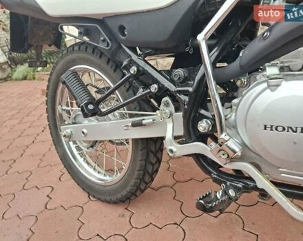 Красный Хонда XR 150L, объемом двигателя 0.15 л и пробегом 2 тыс. км за 2400 $, фото 20 на Automoto.ua