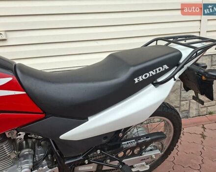 Красный Хонда XR 150L, объемом двигателя 0.15 л и пробегом 2 тыс. км за 2400 $, фото 24 на Automoto.ua