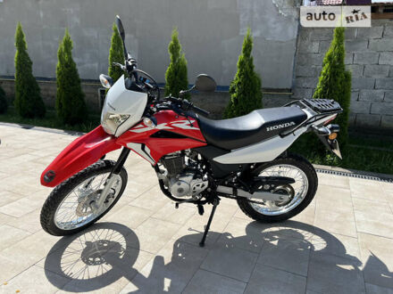 Червоний Хонда XR 150L, об'ємом двигуна 0.15 л та пробігом 8 тис. км за 2050 $, фото 1 на Automoto.ua