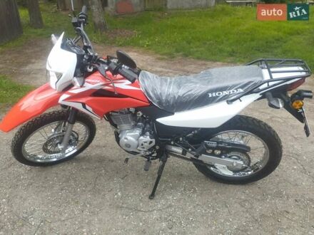 Хонда XR 150L 2024 в Яготине на Automoto.ua Красный Хонда XR 150L, объемом двигателя 0.15 л и пробегом 1 тыс. км за 2750 $, фото 1 на Automoto.ua