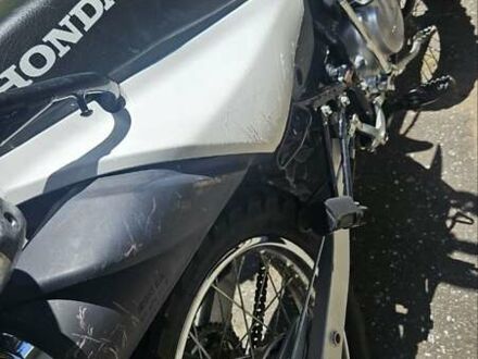 Хонда XR 150L 2014 в Львове на Automoto.ua Хонда XR 150L, объемом двигателя 0.15 л и пробегом 3 тыс. км за 1700 $, фото 1 на Automoto.ua