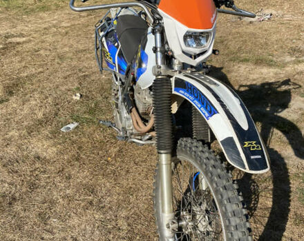 Белый Хонда XR 250 Baja, объемом двигателя 0.25 л и пробегом 29 тыс. км за 2950 $, фото 1 на Automoto.ua